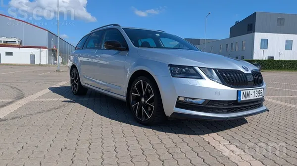 Skoda Škoda Octavia Combi. Virtual Cockpit, Panorāma, Sh