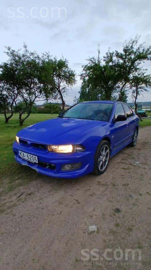 2.5 v6 Manuāls. 120kw/163hp
Nobraukums spidometram redzams bildē, motora