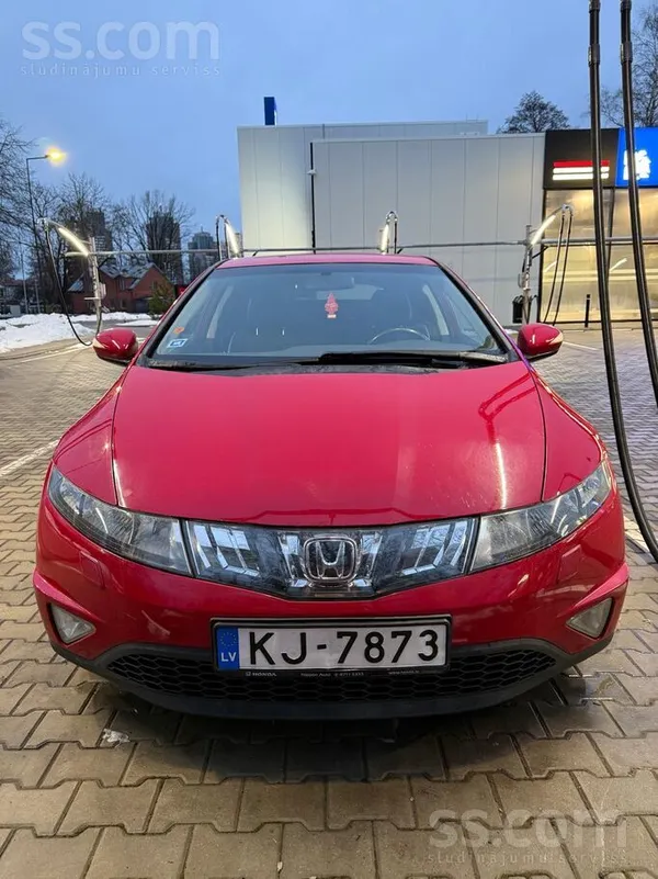 Honda Pārdod Honda Civic, 2007. gada. Automašīnai nesen 