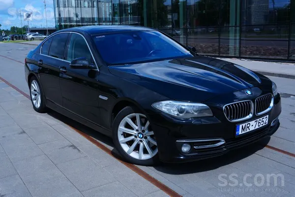 BMW BMW 520d F10 Facelift - nomainīta ķēde, Luxury Lin