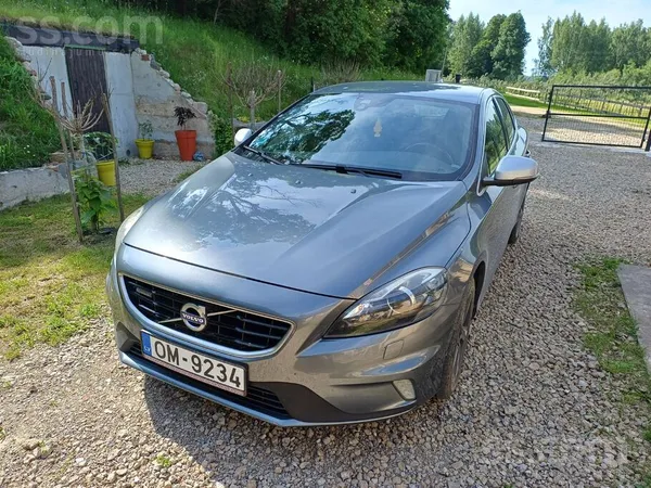 Volvo Auto tikko no Nīderlandes , R design komplektācija