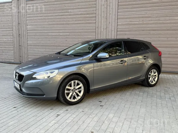 Tiek pārdots ļoti labs un ekonomisks Volvo V40 2.0D Automāts 2017 gada ar tī