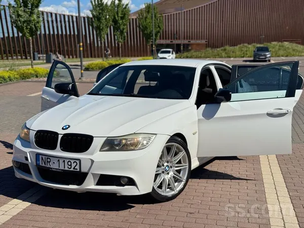 BMW BMW 318d Lci (Facelift) M-Sport / Alcantara / Jaun