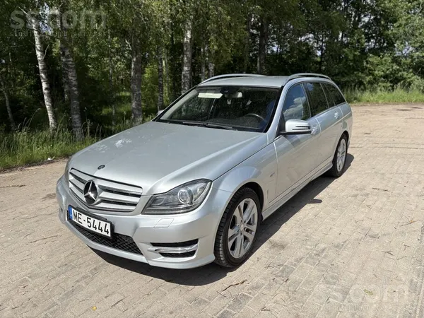 Mercedes Pārdodas mercedes, c220, 2.2 125kw dīzelis ar 6 āt