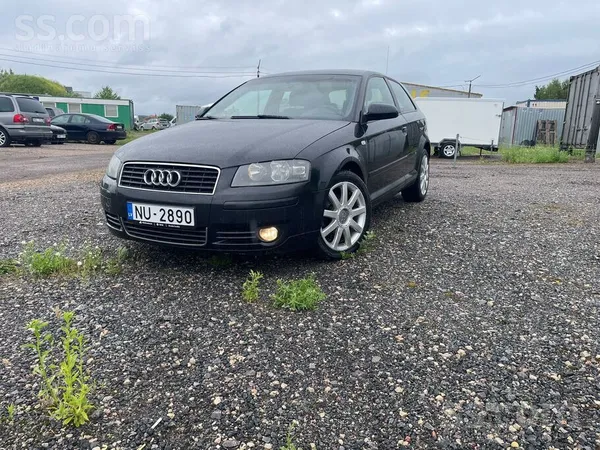 Audi Automats. S-Line komplektacija, melnie griesti un 
