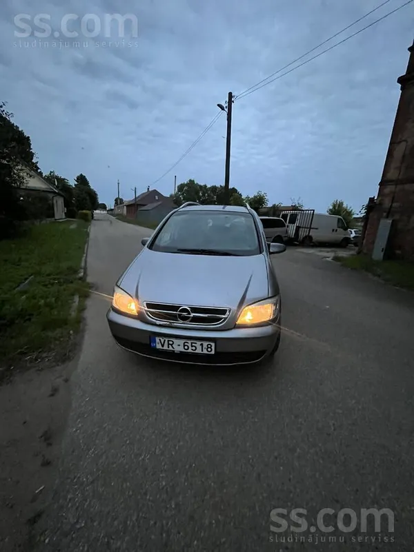 Opel Skate līdz janvārim, ir rūsa. Rūc un brauc. ...