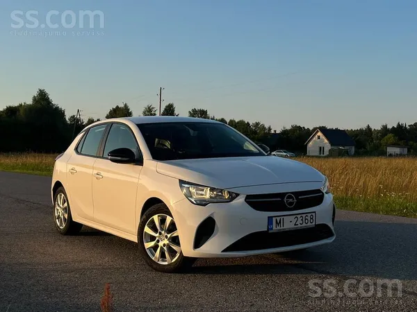 Opel Labdien. Tiek pārdots neliels ekonomisks auto Opel