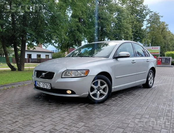 Volvo Pārdodu Volvo S40 facelifta modelis ar svaigu TA c