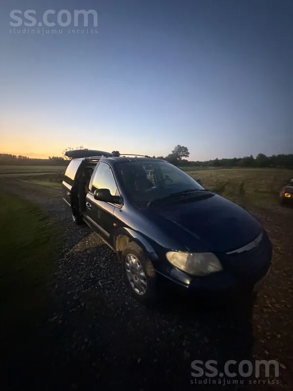 Chrysler Pārdodu Crysler grand voyager tehniski labā stāvok