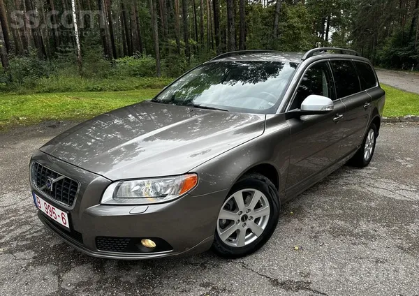 Volvo Volvo V70 Summum 2.4D5 136Kw/185Zs motors ar autom
