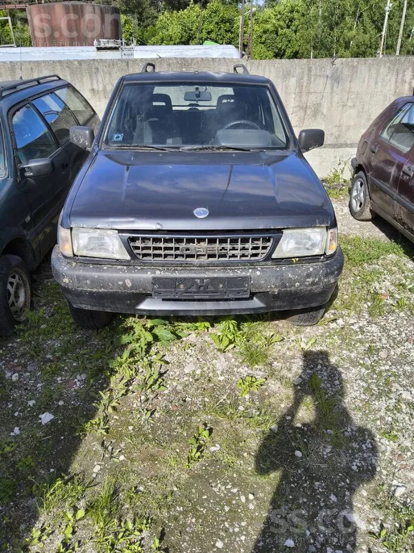Opel Atrodas pašāDaugavpilī. Katalizatora jau nebija. 4
