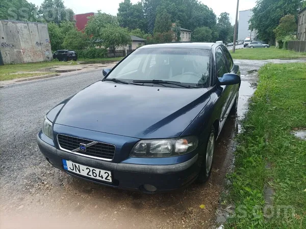 Volvo Хорошее техническое и визуальное состояние. Новая 
