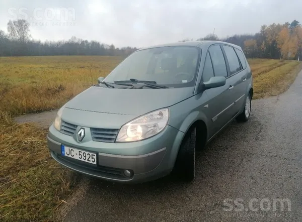 Renault Tirgojās, tehniski viss labi, salonā ir pāris trūk