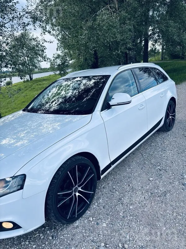 Audi Новый тех. осмотр. двигатель работает хорошо, коро