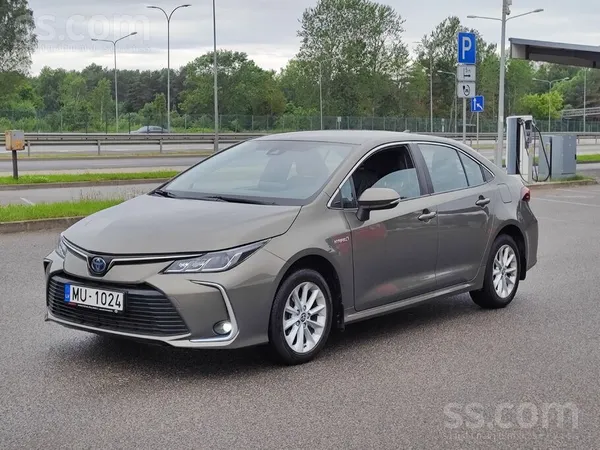 Toyota Toyota Corolla Sedan 1.8 Hybrid (72Kw) Active Plus