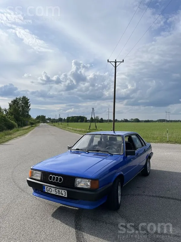 Audi Pārdodu veco, labo, uzticīgo audi 80 b2 ar dzineja