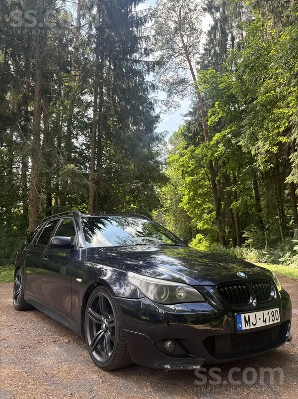 BMW Продается BMW 525d в М-пакете. 