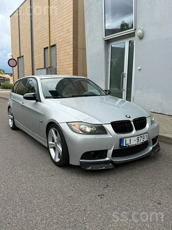4200€
bmw 320 e91 M-Pack Look
ir iespejams uz nomaksu bez lizinga kompanij