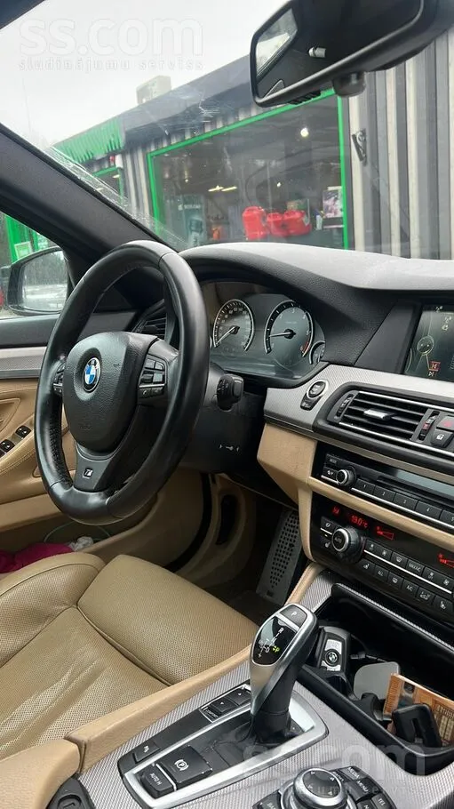 BMW Pārdodu koptu un labi Uzturētubmw 530d M Sport. Au