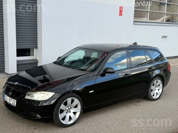 BMW 3900€