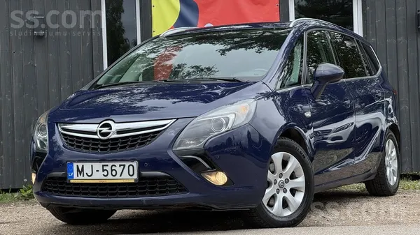 Opel 2014g. Benzīns/gāze. 8 Eur/100Km. TA līdz 01.2027.