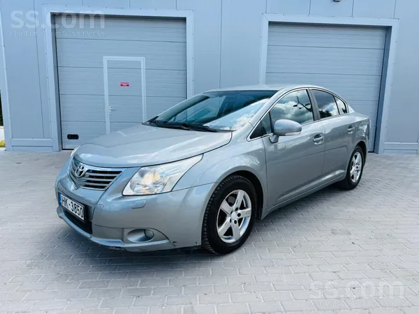 Toyota Toyota Avensis 2.0 benzīns/gāze, manuālā ātrumkārb