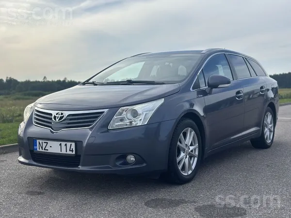 Toyota Toyota Avensis 2.2 dīzelis ar 150zs. 