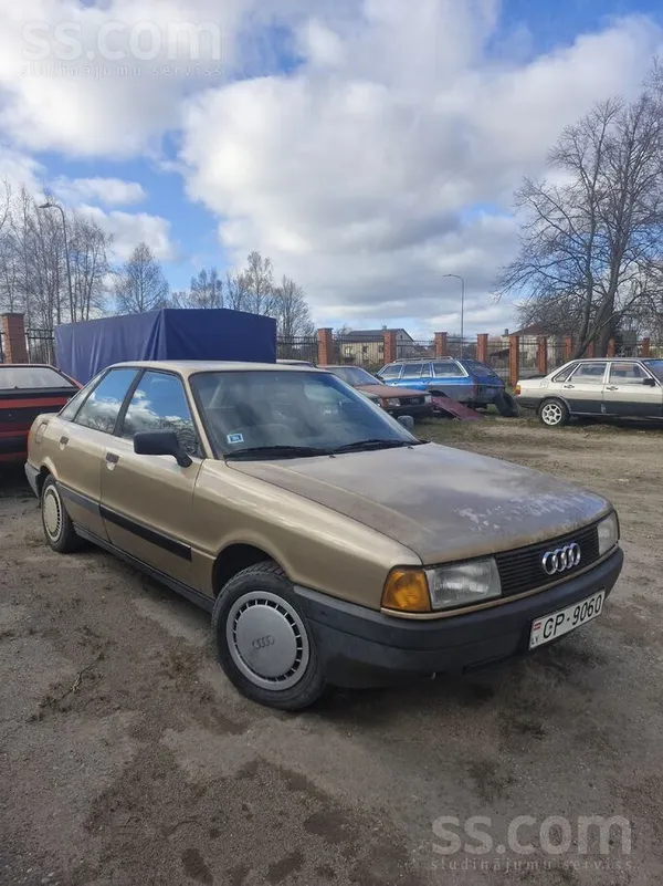 Audi Pardod vienu no vecākajiem burbuļiem Auto labā stā