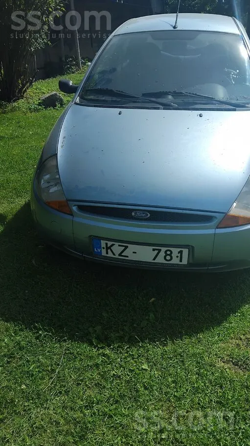 Ford Glabāja garažā, sakarā ar īpašnieka cienījamo vecu