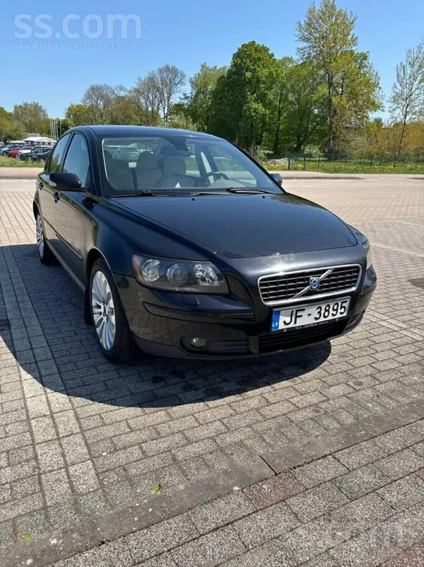 Volvo Pārdodu Volvo S40, 2004. gada, 2.0 l dīzeli. Auto