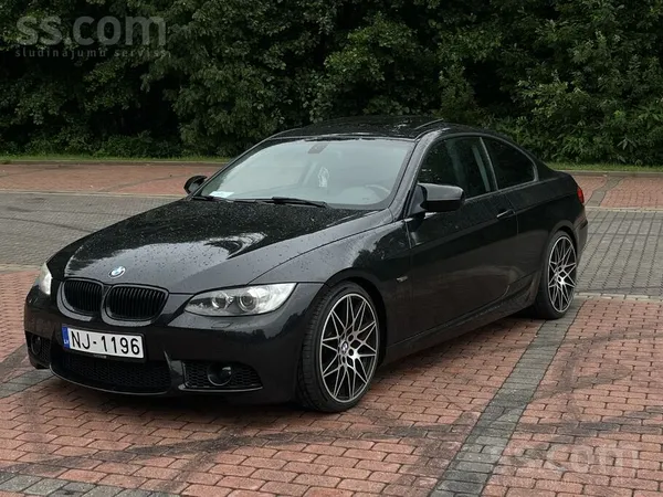 BMW Pārdodu BMW 320d E92, 2010. gada. Auto labā tehnis
