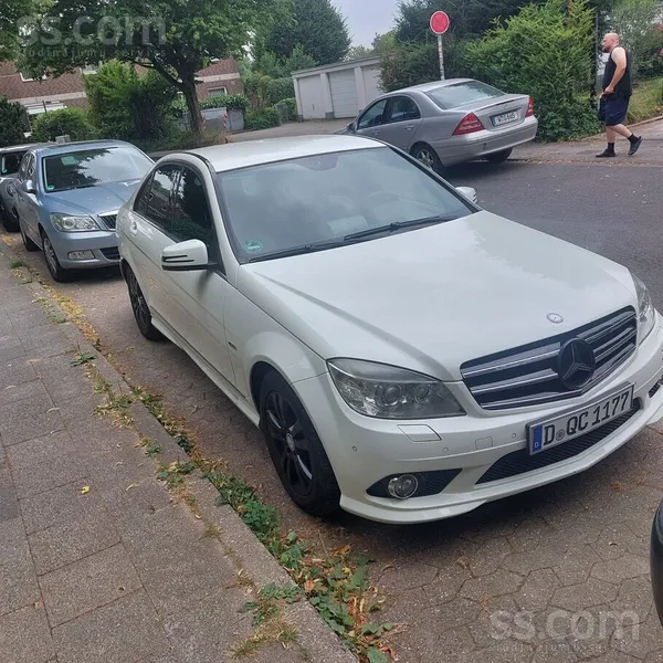 Mercedes Продам Mercedes C220, отличное состояние, Amg обве