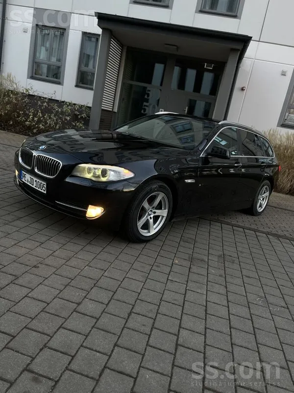 BMW BMW 525i E39 2002gada Facelift 18 gadus vienās rok