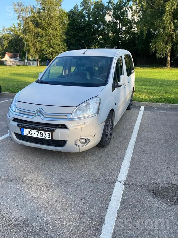 Citroen Laika trūkuma dēļ pārdodas berlingo, praktisks un 
