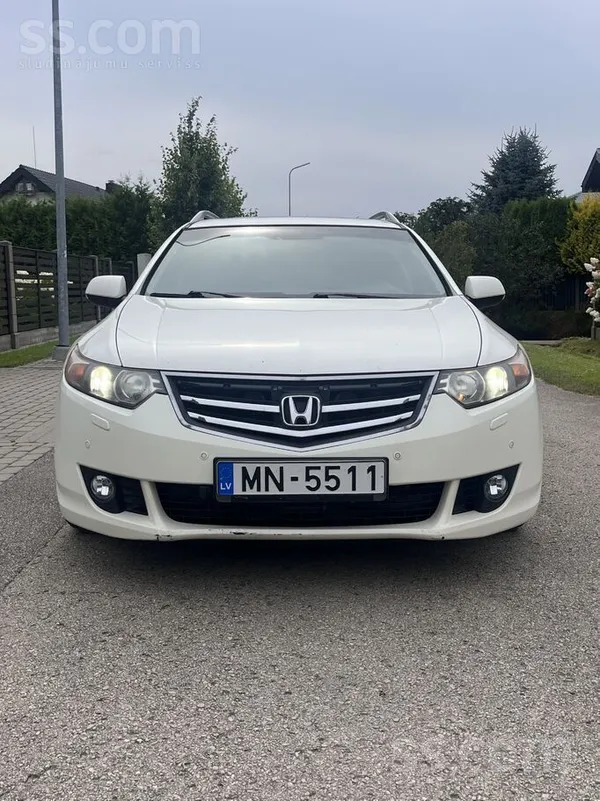 Honda Pārdodu Honda Accord Tourer universālis 2010.gada,