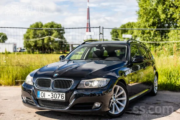 BMW BMW 325d ar 3.0 litru dīzeļdzinēju un automātisko 