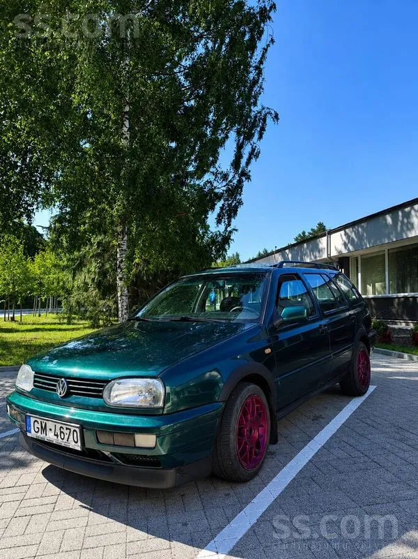 Volkswagen Pārdodu VW Golf 3. 