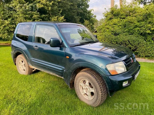 Mitsubishi Pārdodas Mitsubishi Pajero 2001. gada 4x4 – ejošs,