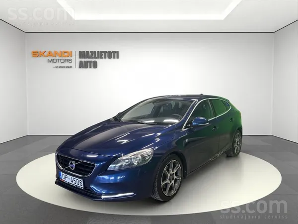 Volvo Volvo V40 ar 2.0 Dīzeļa dzinēju un Manuālo ātrumkā