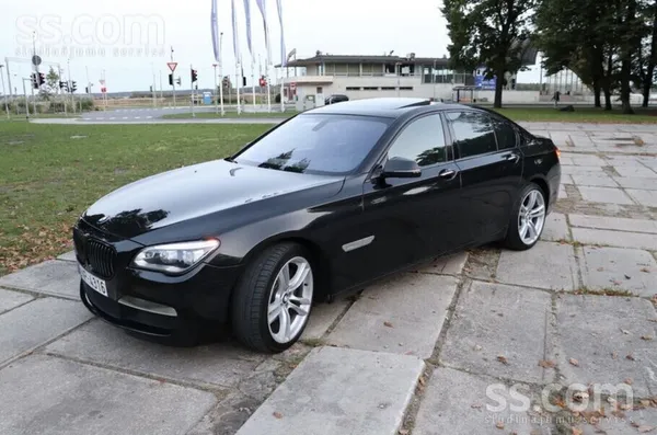 BMW Pārdodu BMW 730d M-Sportpaket ar ļoti bagātīgu kom