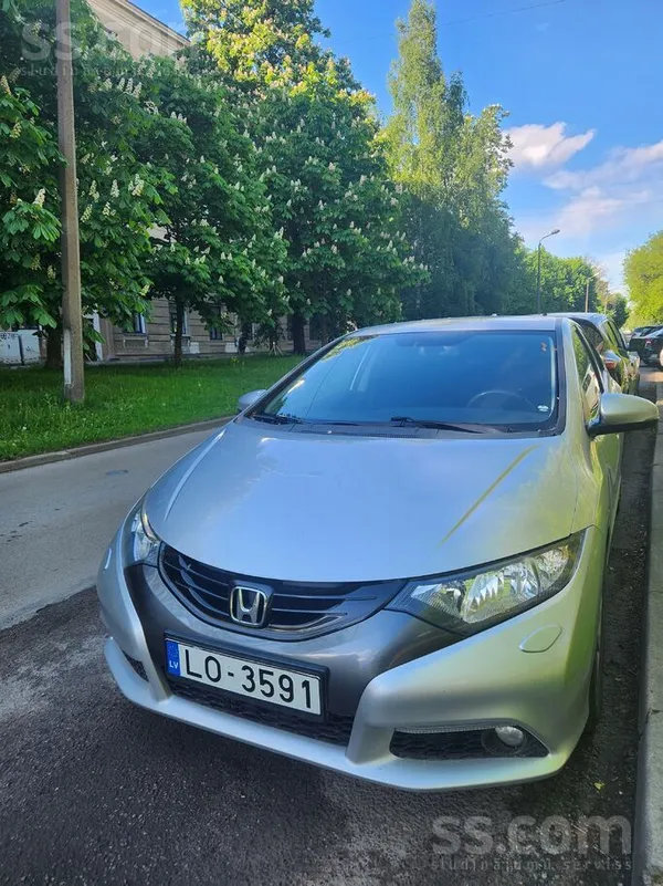 Honda Labi uzturēts auto, ekonomisks, dinamisk. Savlaicī