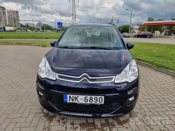 Citroen Automašīna ir labā stāvoklī ar jauno tehnisko apsk