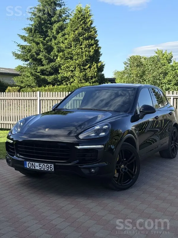 Porsche Pārdodu vai iemainu pret Multivan. Automašīna ir l