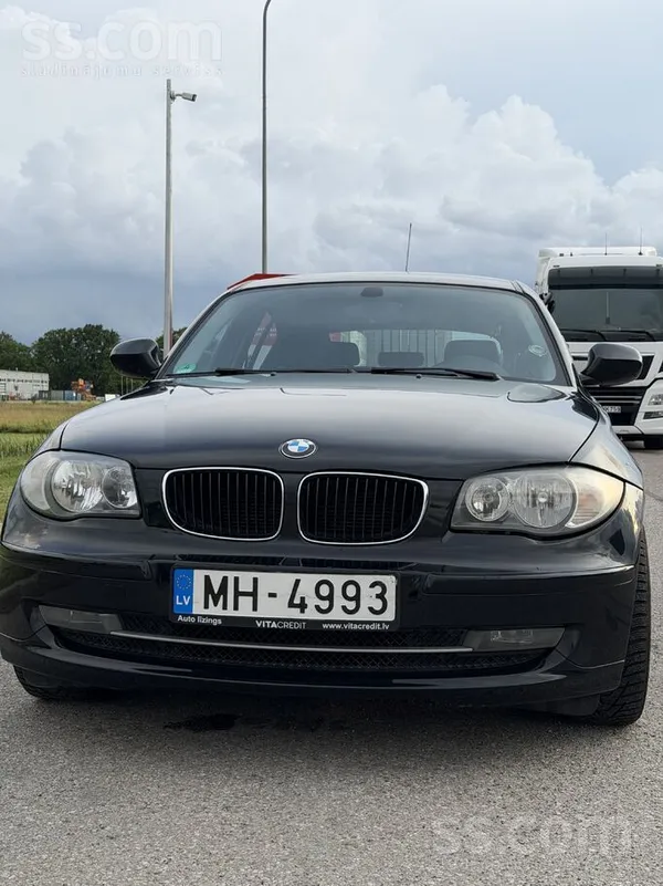 BMW Pārdodu BMW 118d, 2011. gads. Auto tehniski ideālā
