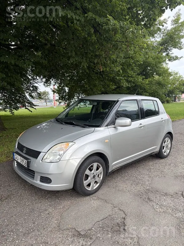 Suzuki Pārdodam auto + 2 ziemas riepu komplekti (cenā vis