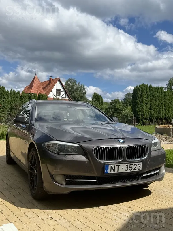 BMW 520 - 1