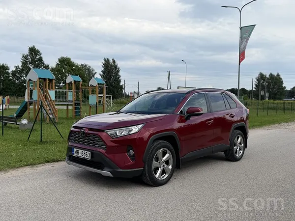 Toyota Продается Toyota Rav4 2020 года выпуска в максимал
