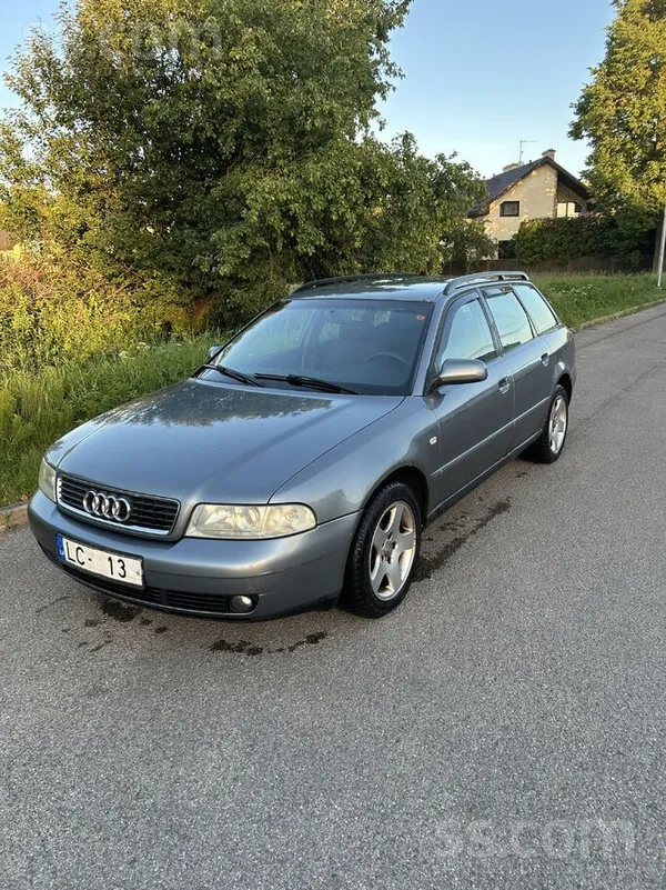 Audi Pardodas audi a4 laba stavokli vis kas ir darbojas
