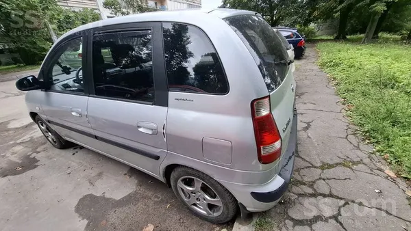 Hyundai Pārdodu sakarā ar jaunas automašīnas iegādi. ...
