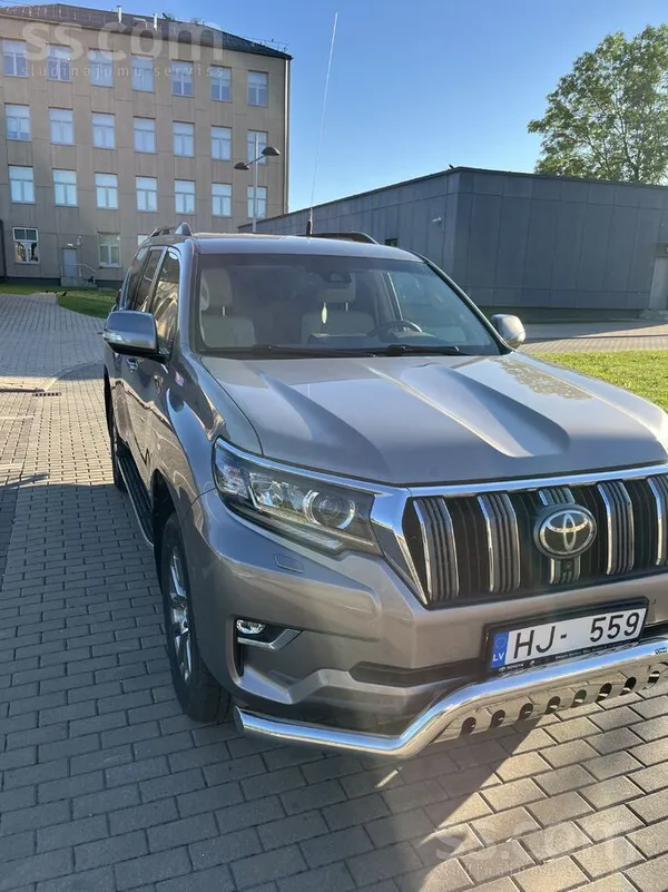 Toyota Land Cruiser